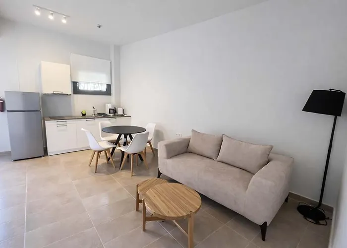 Aparthotel Consta Luxury 3*