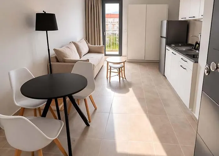 Consta Luxury 3* Parálion Ástros