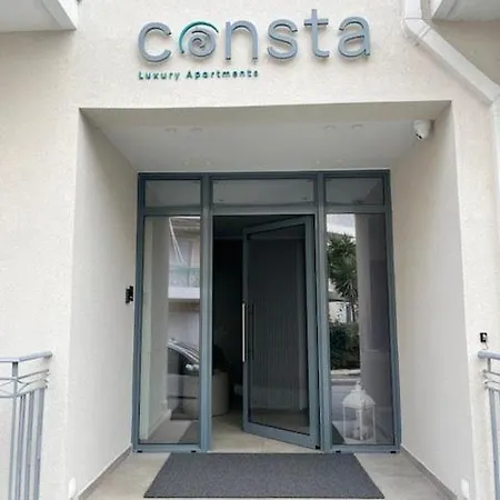 Consta Luxury Lägenhetshotell Parálion Ástros