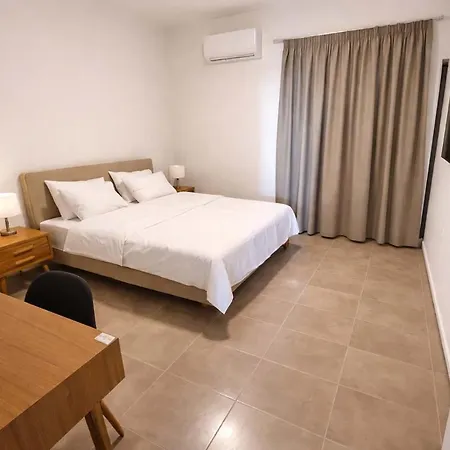 Consta Luxury Parálion Ástros