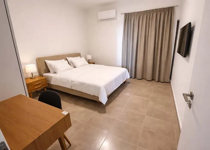 Consta Luxury Parálion Ástros